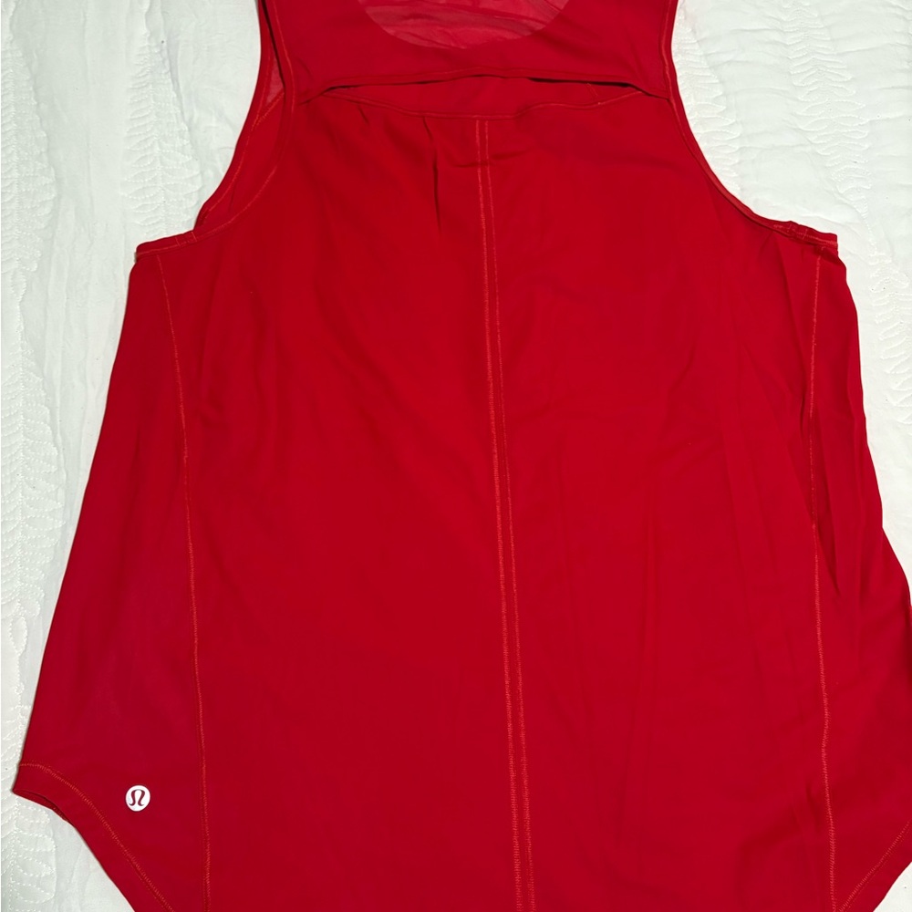 Lululemon tank top, back vent